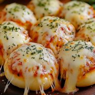 Cheesy Pizza Bombs Recipe
