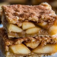 Snickerdoodle Apple Pie Bars Recipe