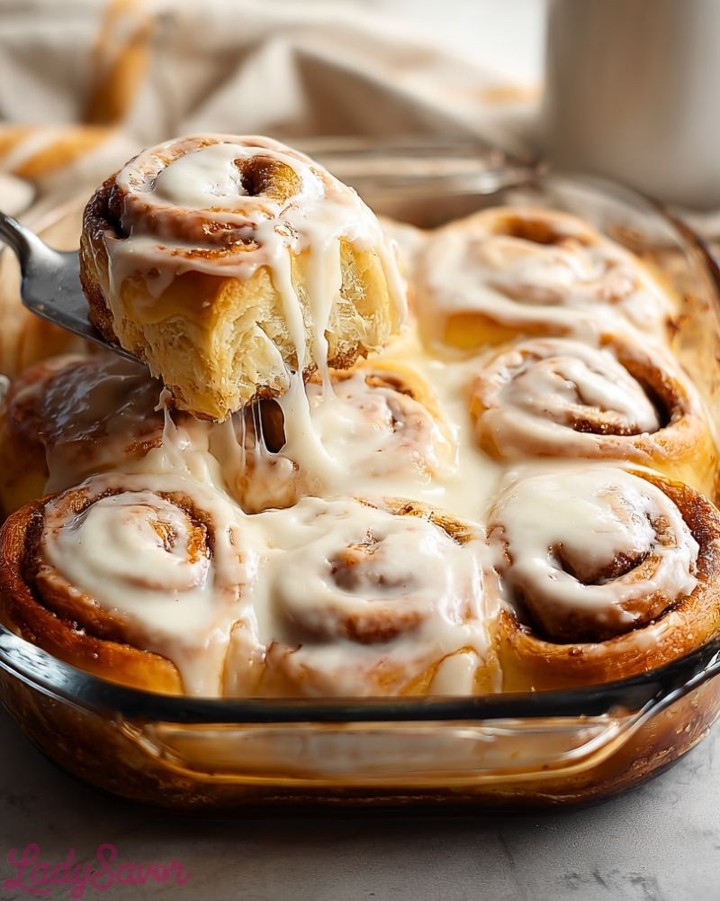 Cinnamon Rolls Cinnamon Rolls2