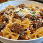 Creamy Beef Bowtie Pasta with Garlic Parmesan Sauce Creamy Beef Bowtie Pasta with Garlic Parmesan Sauce2
