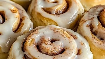 Easy Bisquick Cinnamon Rolls