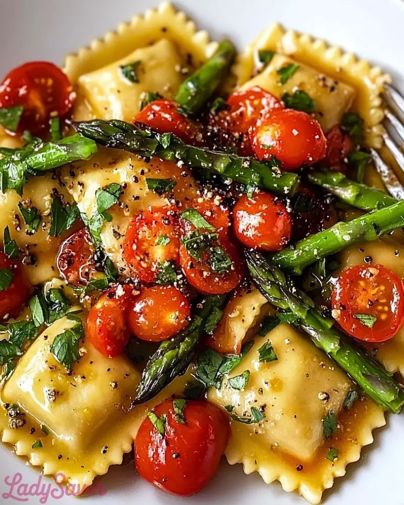 Ravioli with Tomatoes, Asparagus, Garlic, and Herbs Ravioli with Tomatoes Asparagus Garlic and Herbs