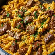 Creamy Spicy Garlic Butter Steak and Pasta Recipe