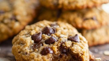 Oatmeal Chocolate Chip Cookies