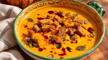 Autumn-Spiced Roasted Pumpkin Soup