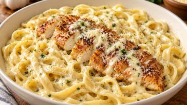 Creamy Chicken Fettuccine Alfredo