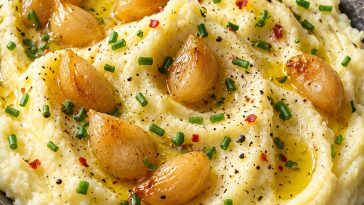Garlic Mashed Potatoes with Garlic Confit